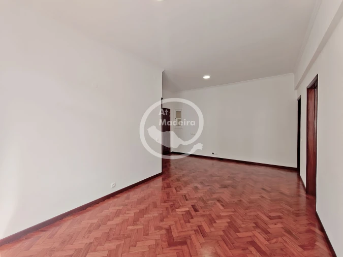 Apartamento T2 para Venda em Funchal (Se) Foto 4