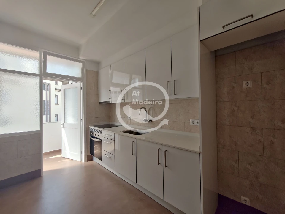 Apartamento T2 para Venda em Funchal (Se) Foto 5