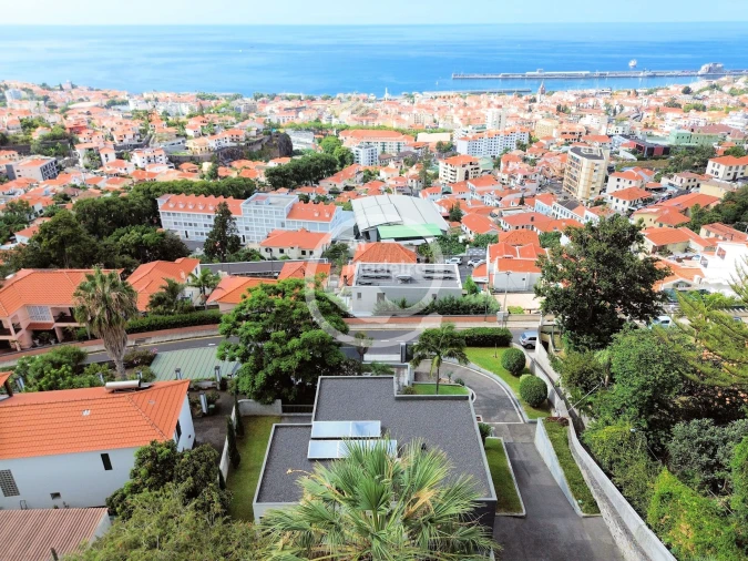 Moradia T3 para Venda em Funchal (Santa Luzia) Foto 8