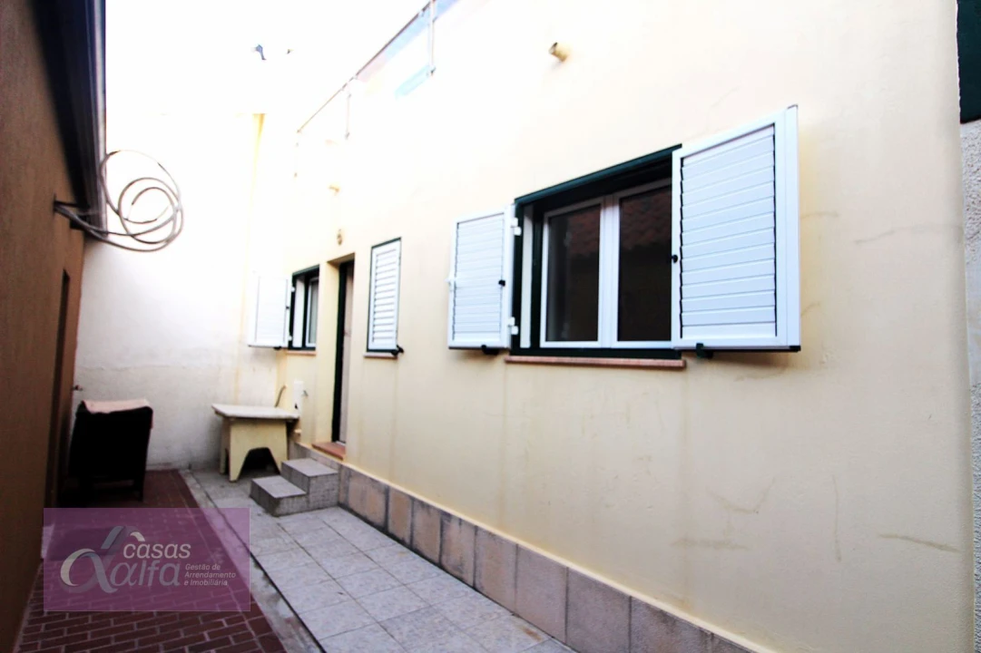 Moradia T3 para Arrendamento em Coimbrão Foto 9