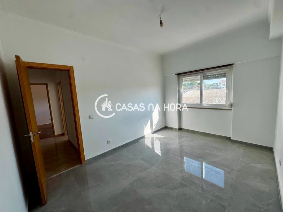 Apartamento T3 para Venda em Laranjeiro e Feijó Foto 7