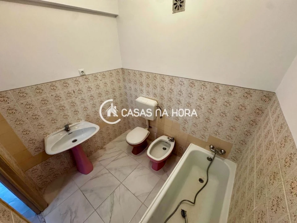 Apartamento T3 para Venda em Laranjeiro e Feijó Foto 9