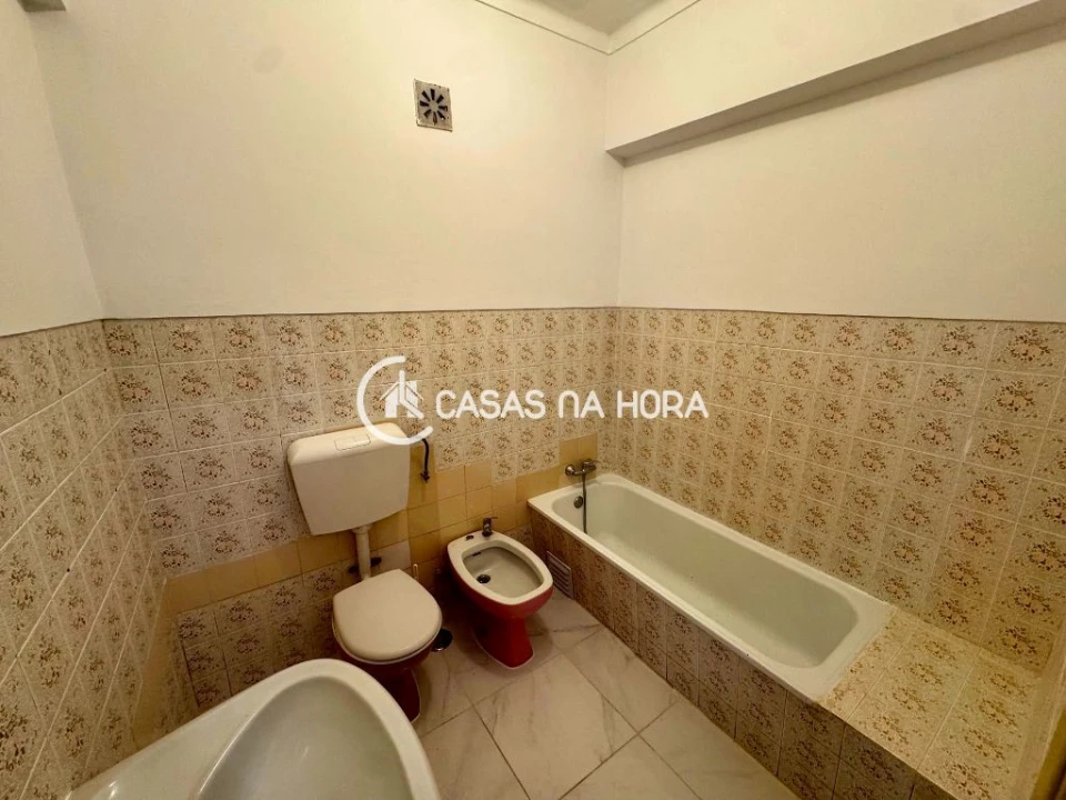 Apartamento T3 para Venda em Laranjeiro e Feijó Foto 10