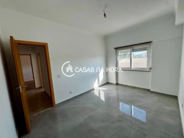 Apartamento T3 para Venda em Laranjeiro e Feijó