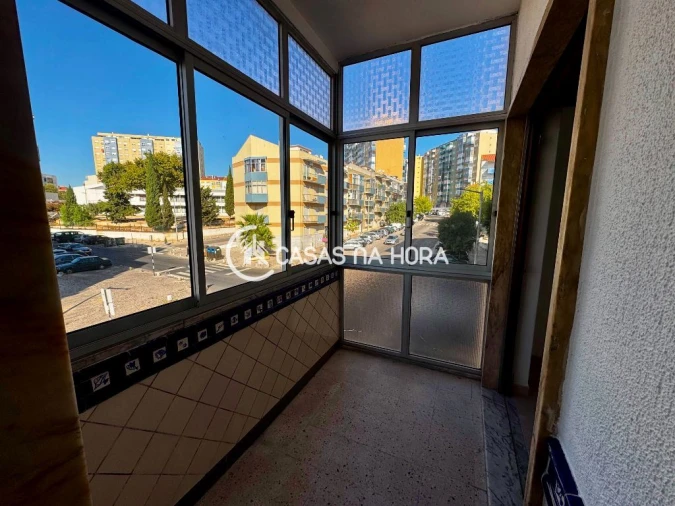 Apartamento T3 para Venda em Laranjeiro e Feijó Foto 4