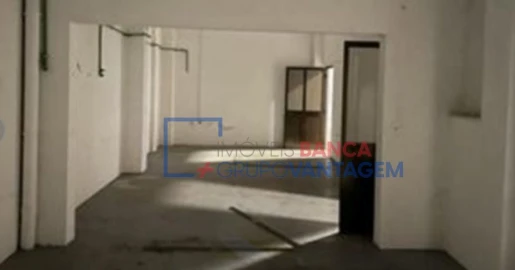 Armazém para Venda em Ribeirão