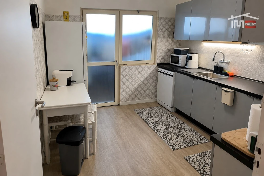 Apartamento T3 para Venda em Santo Antonio da Charneca Foto 3