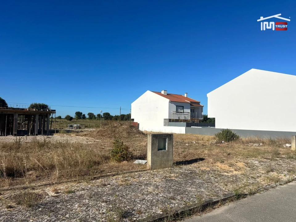 Terreno para Venda em Pegões Foto 1