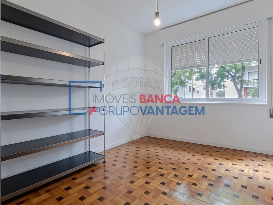 Apartamento T3 para Venda em Lordelo do Ouro e Massarelos Foto 20