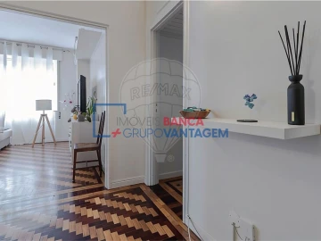 Apartamento T3 para Venda em Lordelo do Ouro e Massarelos