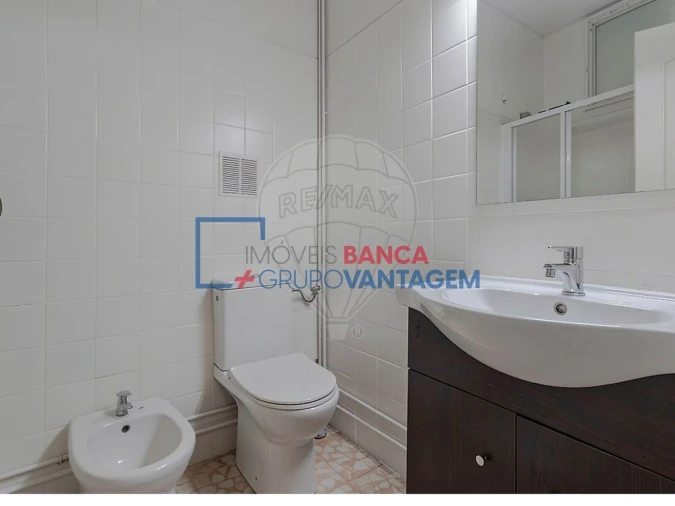 Apartamento T3 para Venda em Lordelo do Ouro e Massarelos Foto 16