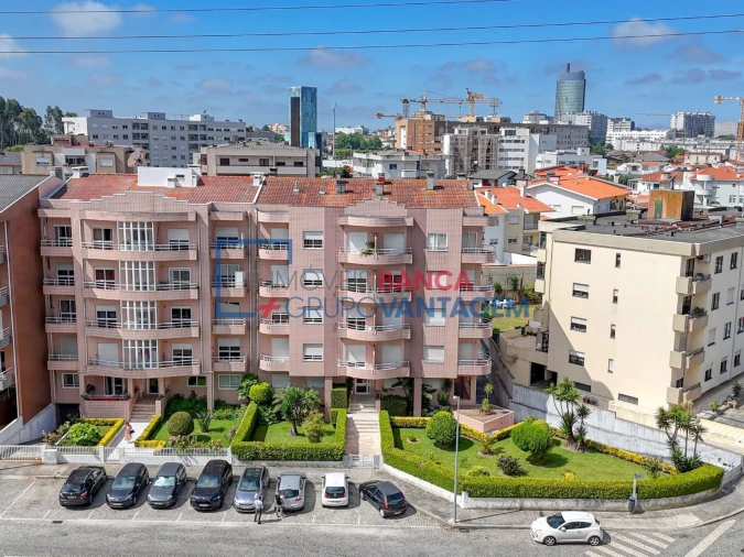 Apartamento T3 para Venda em Cidade da Maia Foto 3