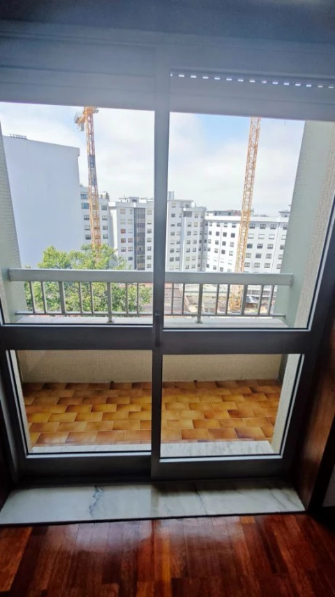 Apartamento T2 para Arrendamento em Mafamude e Vilar do Paraíso
