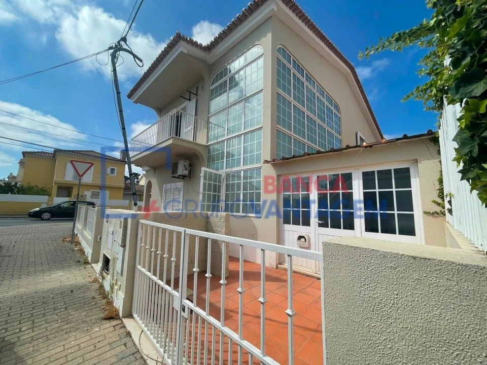 Moradia T3 para Venda em Azeitão (São Lourenço e São Simão) Foto 2