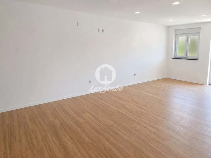Apartamento T3 para Venda em Arcozelo Foto 16