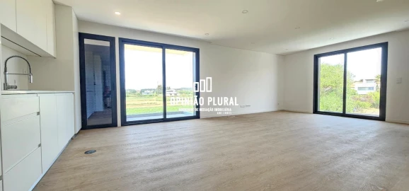 Apartamento T4 para Venda em Gulpilhares e Valadares