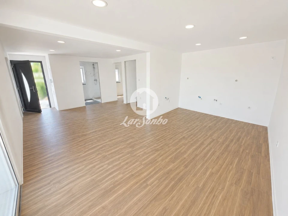 Apartamento T3 para Venda em Arcozelo Foto 6