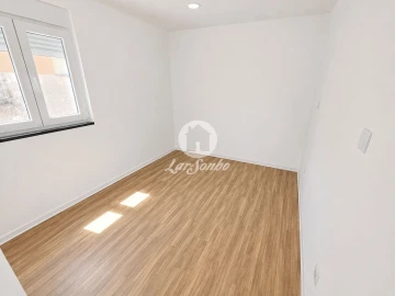 Apartamento T3 para Venda em Arcozelo