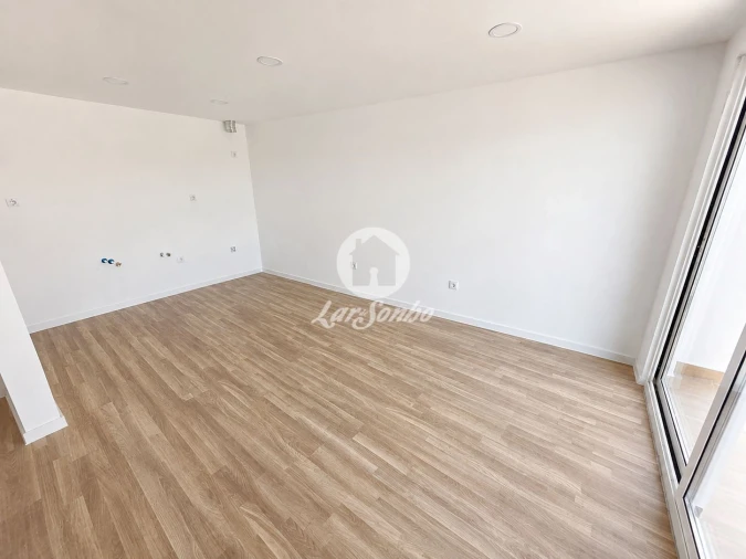Apartamento T3 para Venda em Arcozelo Foto 7