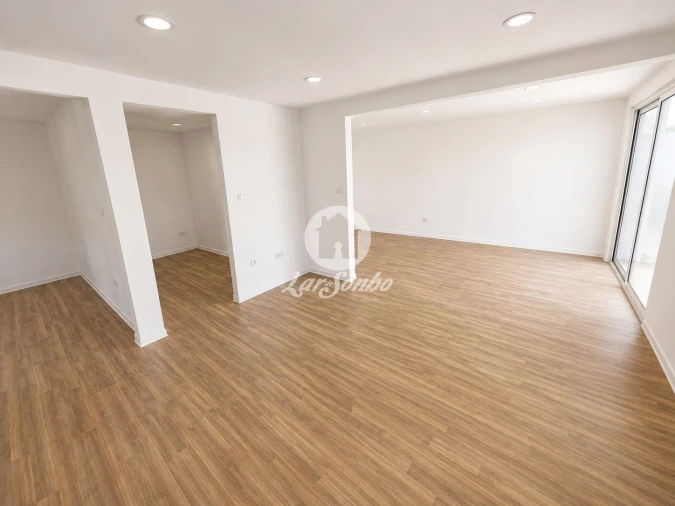 Apartamento T3 para Venda em Arcozelo Foto 11