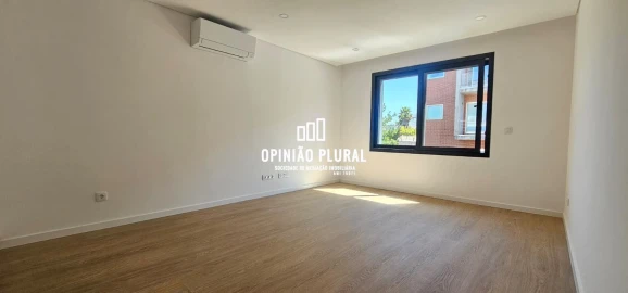Apartamento T1 para Venda em Gulpilhares e Valadares