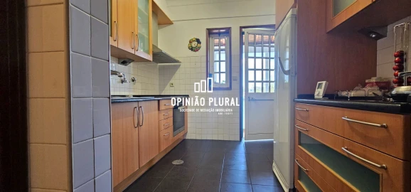Apartamento T5 para Venda em Campanhã