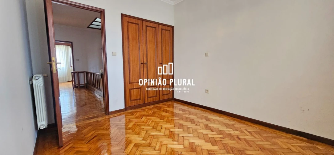 Apartamento T5 para Venda em Campanhã Foto 23