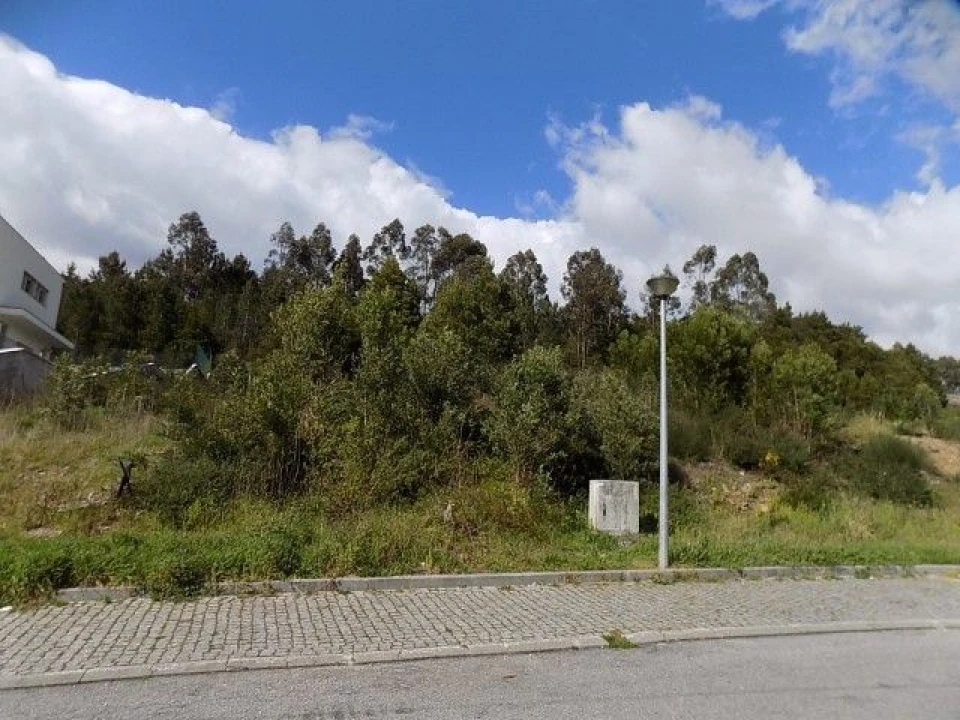 Terreno para Venda em Mozelos Foto 1
