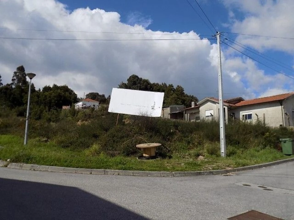 Terreno para Venda em Mozelos Foto 8