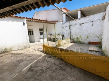 Moradia T3 para Venda em Crato e Mártires, Flor da Rosa e Vale do Peso