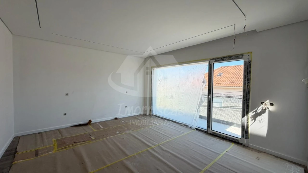 Moradia T4 para Venda em Santa Iria de Azoia, São João da Talha e Bobadela Foto 20