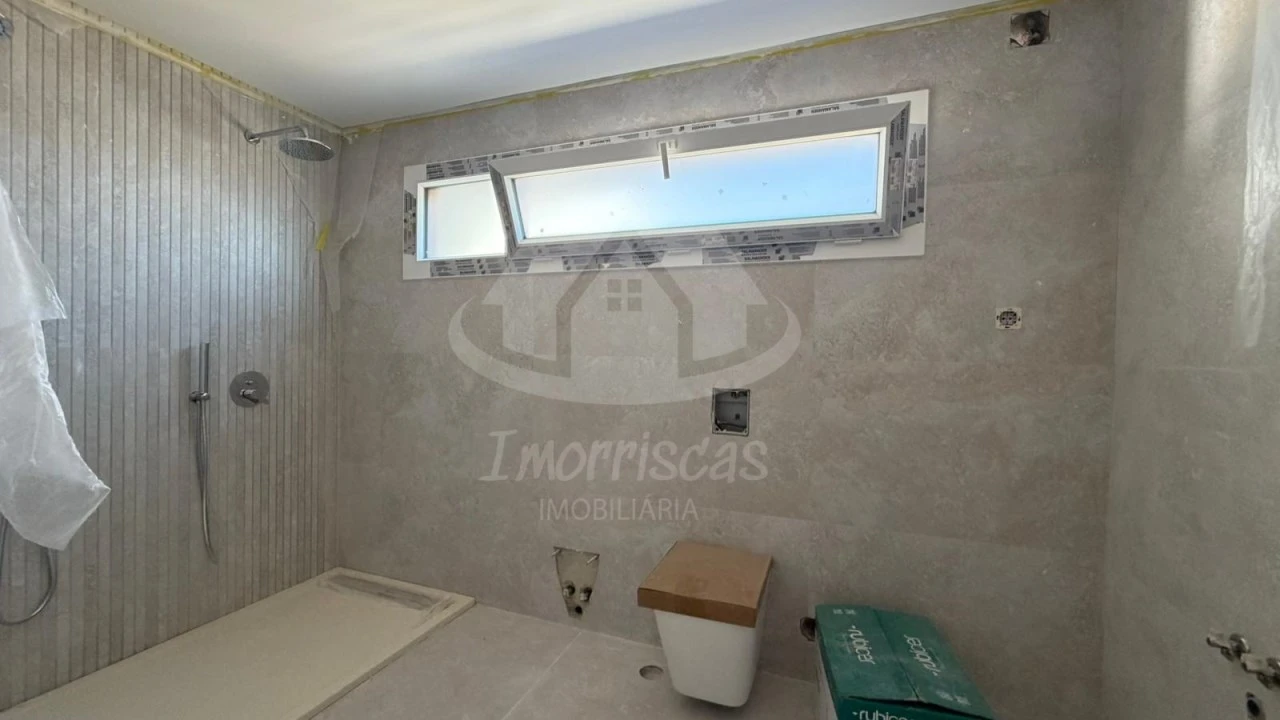 Moradia T4 para Venda em Santa Iria de Azoia, São João da Talha e Bobadela Foto 21