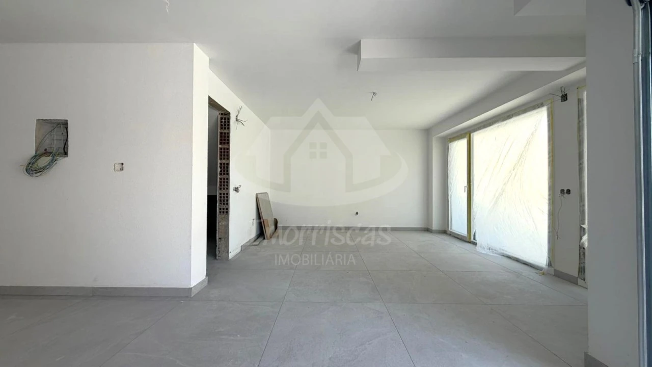 Moradia T4 para Venda em Santa Iria de Azoia, São João da Talha e Bobadela Foto 23