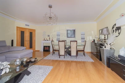 Apartamento T3 para Venda em Alhandra, São João dos Montes e Calhandriz