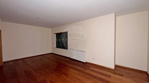 Apartamento T1 para Venda em Oliveira do Douro