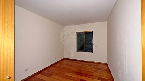Apartamento T1 para Venda em Oliveira do Douro