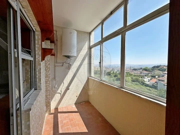 Apartamento T2 para Arrendamento em Mafamude e Vilar do Paraíso