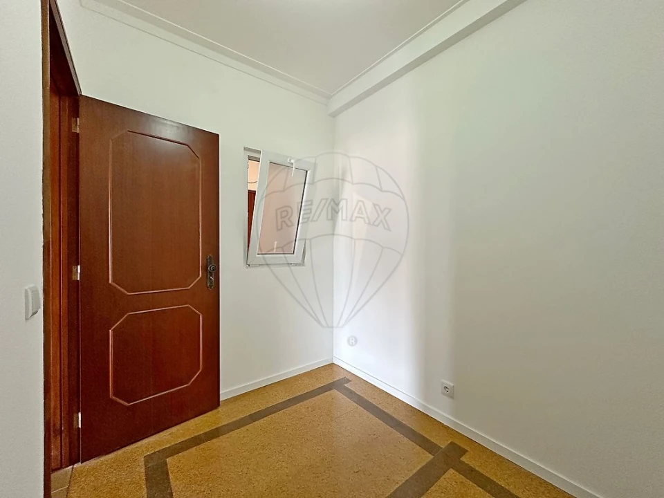 Apartamento T2 para Arrendamento em Mafamude e Vilar do Paraíso Foto 11