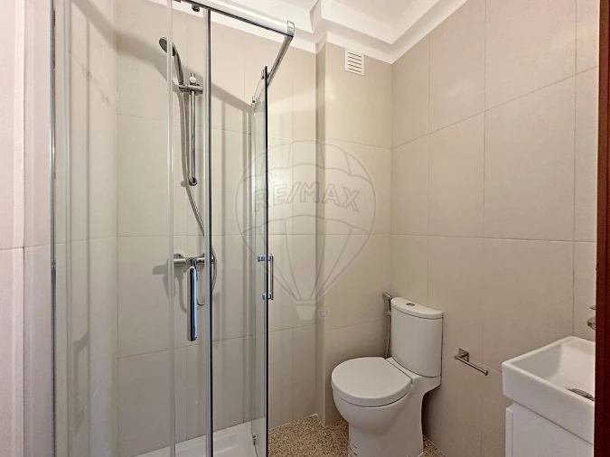 Apartamento T2 para Arrendamento em Mafamude e Vilar do Paraíso Foto 9