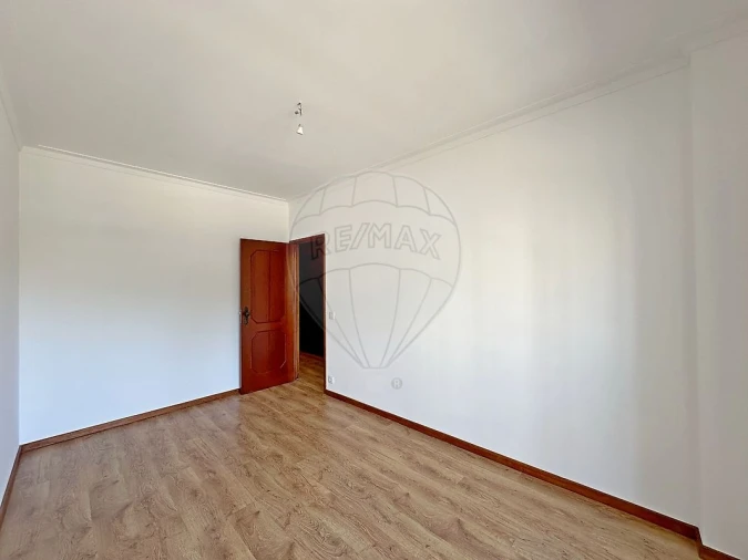 Apartamento T2 para Arrendamento em Mafamude e Vilar do Paraíso Foto 19