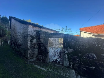 Moradia T4 para Venda em Vilar de Andorinho