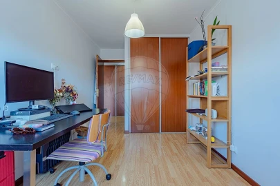 Apartamento T3 para Venda em Santa Marinha e São Pedro da Afurada
