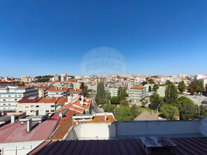 Apartamento T3 para Venda em Cacém e São Marcos Foto 14