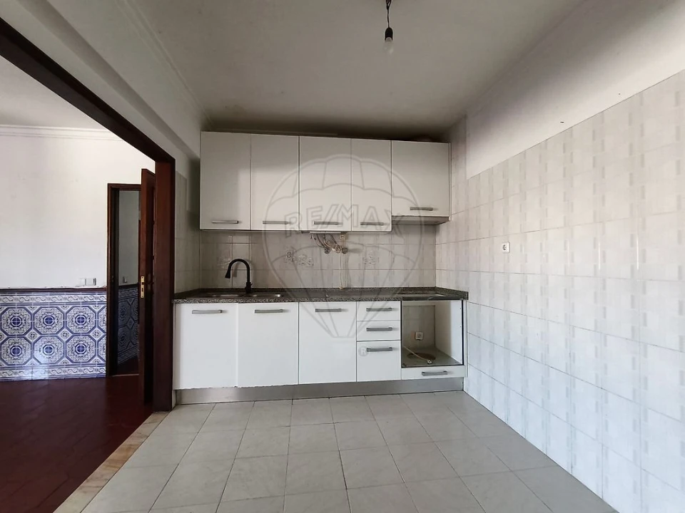 Apartamento T3 para Venda em Cacém e São Marcos Foto 17