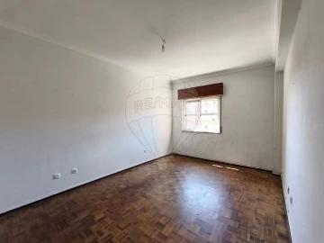 Apartamento T2 para Venda em Algueirão-Mem Martins