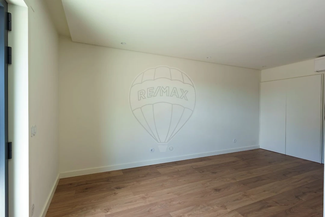 Apartamento T1 para Arrendamento em Moscavide e Portela Foto 21