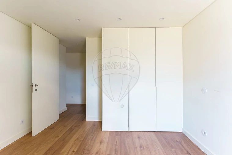 Apartamento T1 para Arrendamento em Moscavide e Portela Foto 5