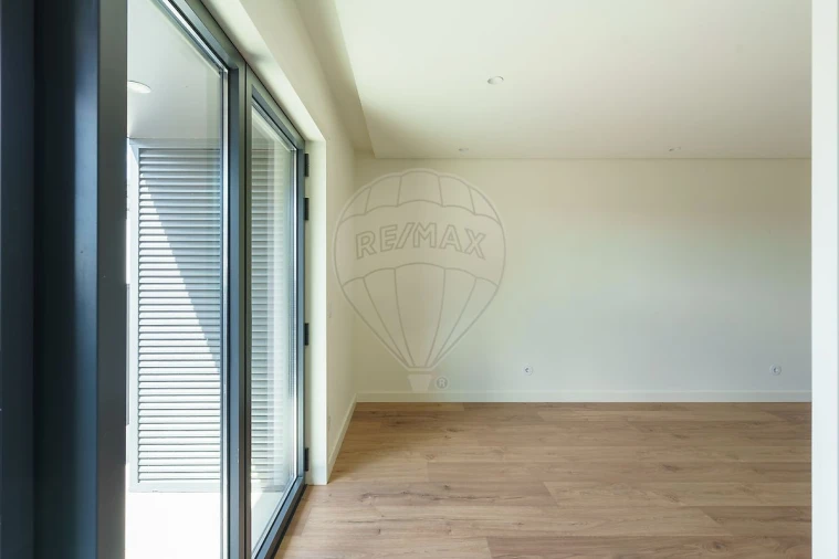 Apartamento T1 para Arrendamento em Moscavide e Portela Foto 12