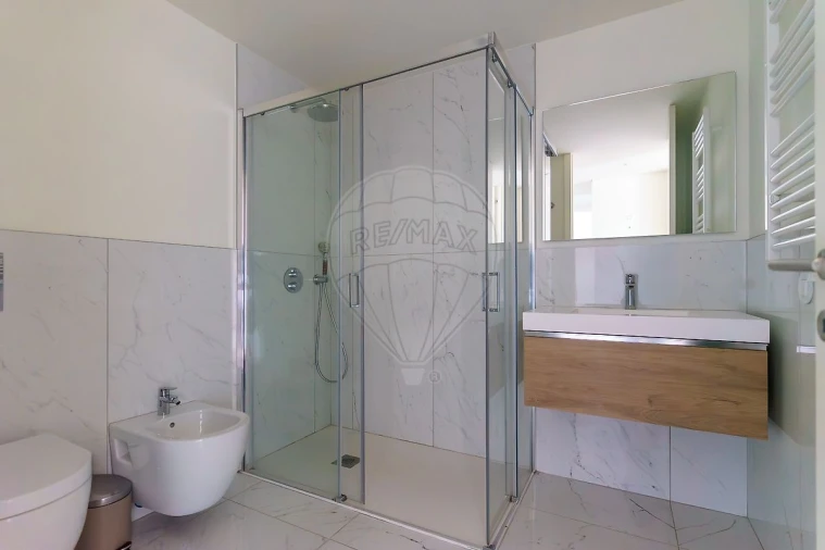 Apartamento T1 para Arrendamento em Moscavide e Portela Foto 4