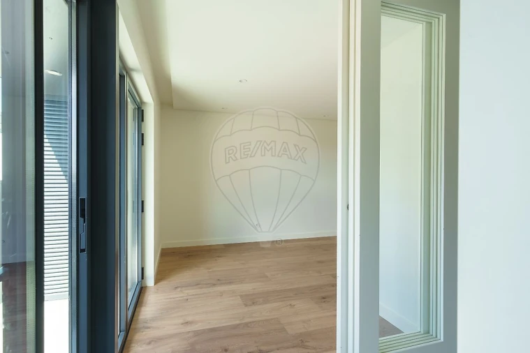 Apartamento T1 para Arrendamento em Moscavide e Portela Foto 17